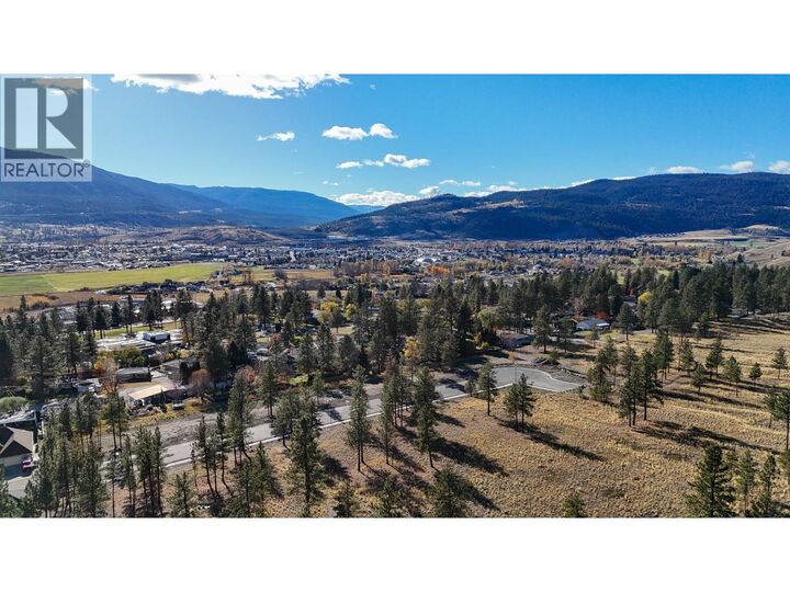 Property Photo:  2306 Nicholson Avenue  BC V1K 1L7 