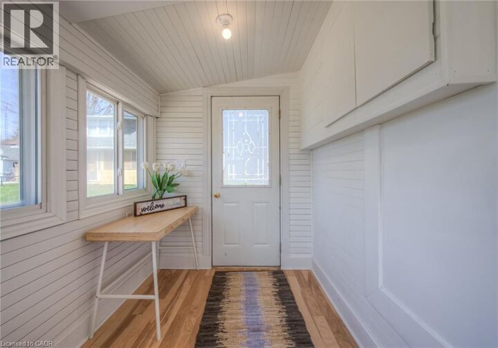 Property Photo: 11 Glenwood Street ON N0E 1N0