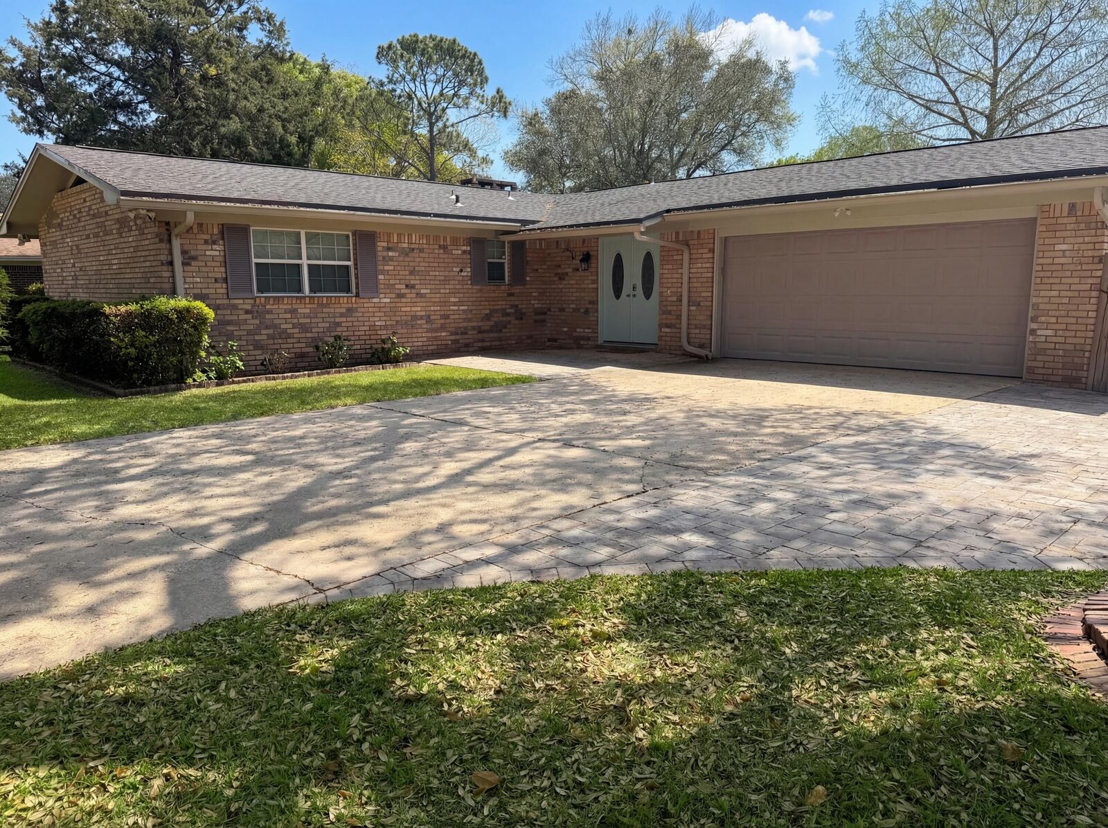 Property Photo:  636 NE Merioneth Drive  FL 32547 