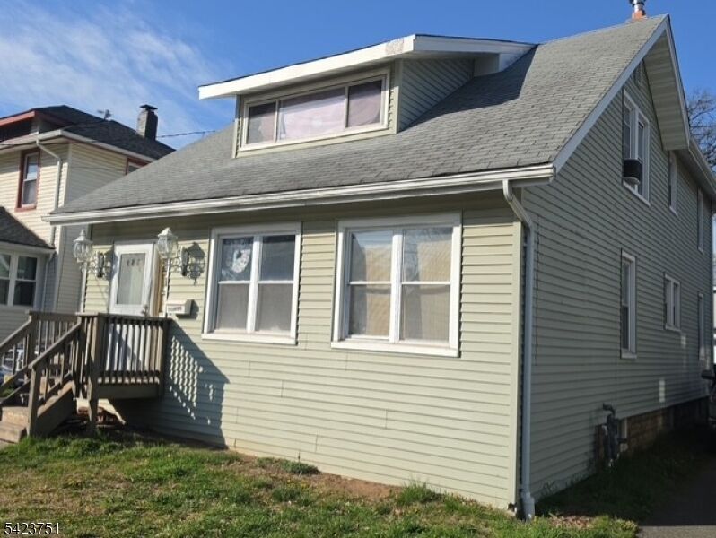 Property Photo:  427 Robins St  NJ 07203 