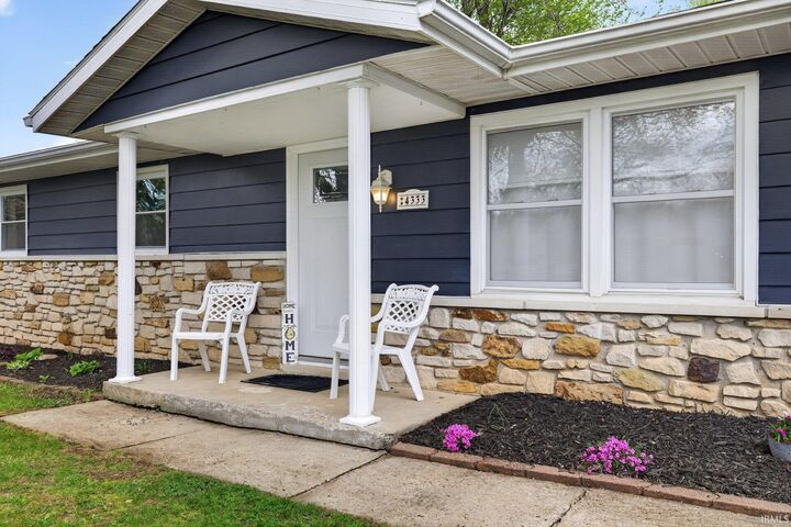 Property Photo: 4333 N Ridgewood Drive IN 47404