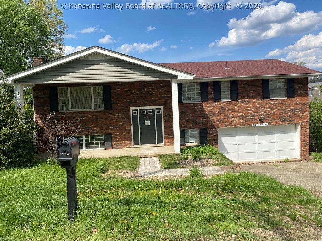 Property Photo: 6192 E Pea Ridge Road WV 25705