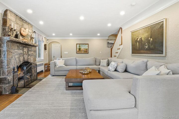 Property Photo:  185 Fenimore Road  NY 10804 