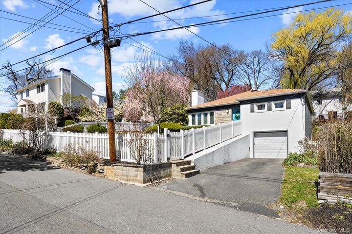 Property Photo:  15 Brookside Lane  NY 10522 