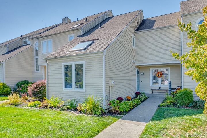 Property Photo:  187 Fairway Drive  NY 10512 