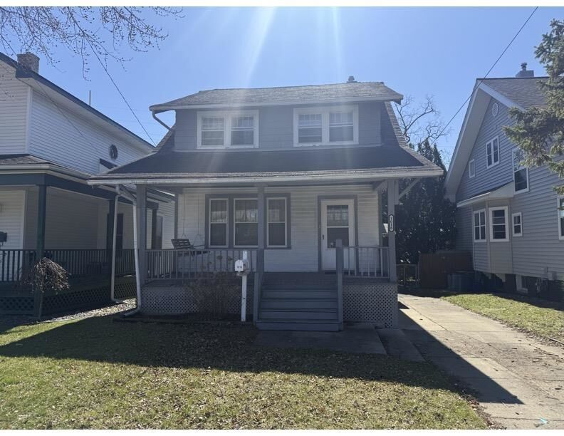 Property Photo: 1016 N Hamilton Street MI 48602