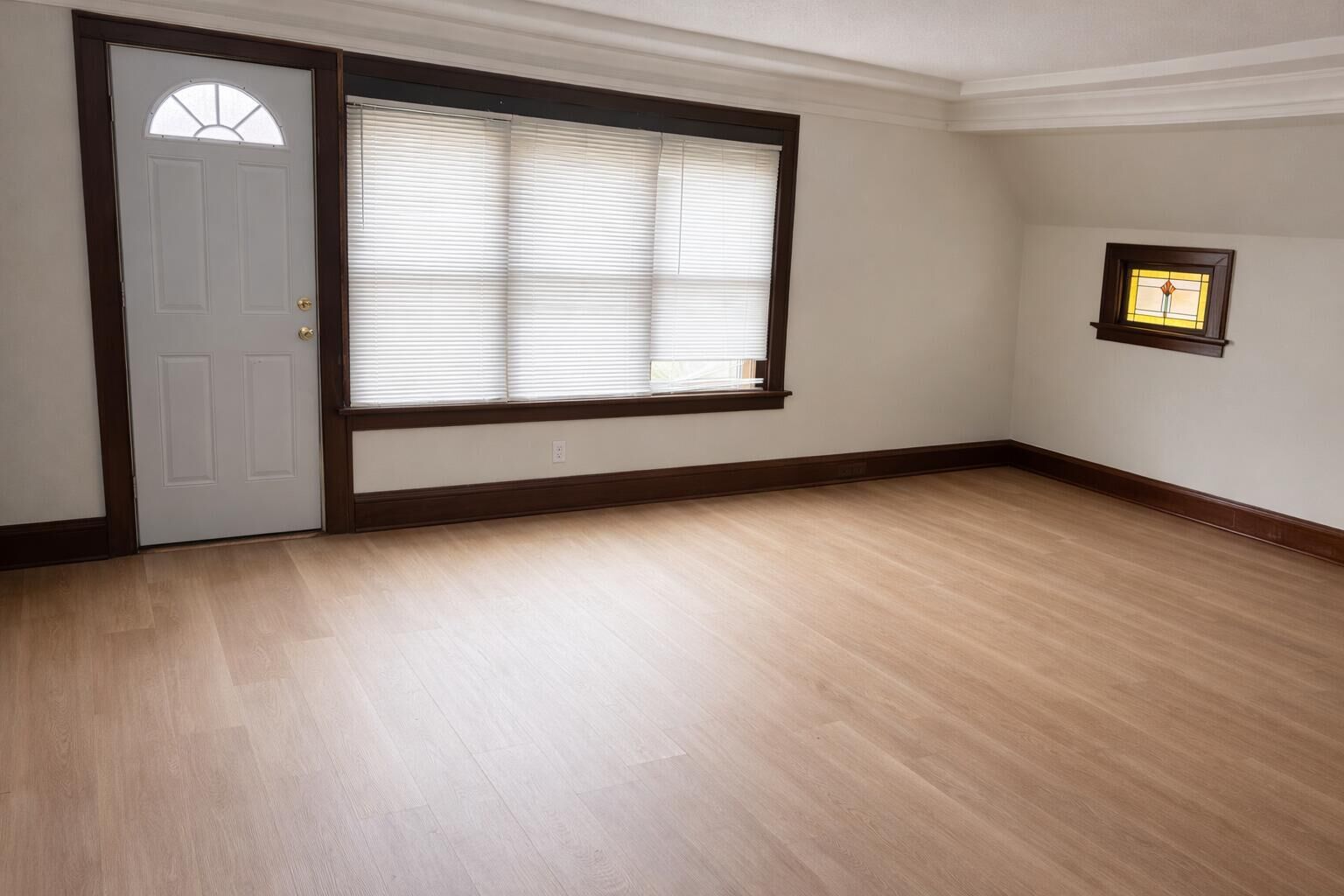 Property Photo: 1425 W Burleigh St WI 53206