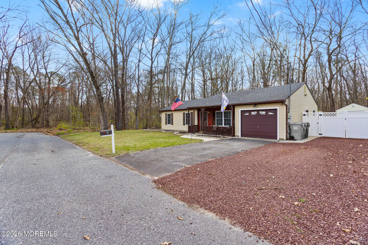 Property Photo:  11 Shevchenko Avenue  NJ 08514 