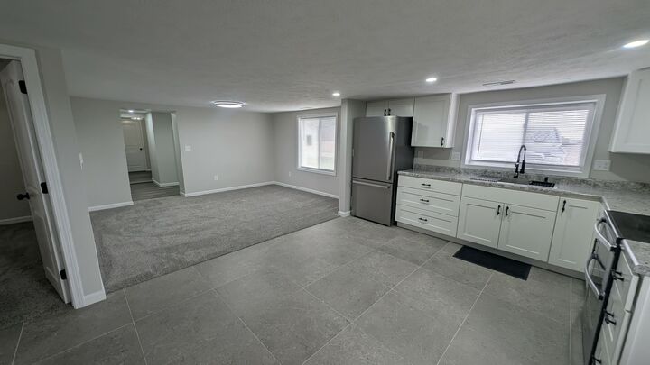 Property Photo:  720 E Marion Street  IL 61727 