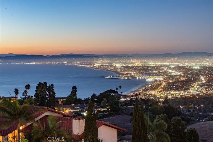 Property Photo:  6039 Via Sonoma  CA 90275 