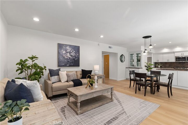Property Photo: 19 Whitewood CA 92612