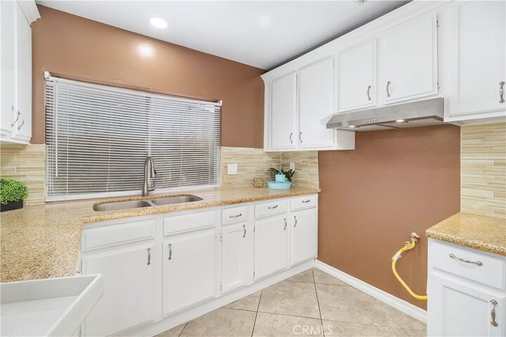 Property Photo:  6897 Crest Avenue  CA 92503 