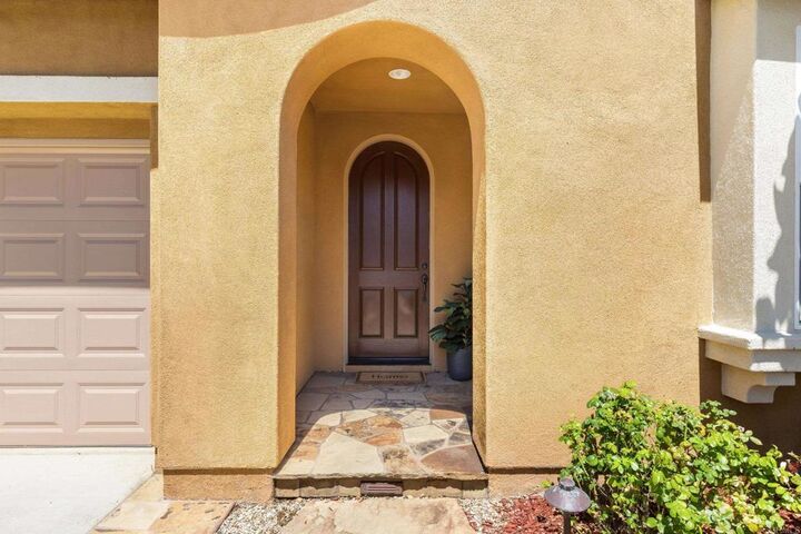 Property Photo:  624 Weatherstone Way  CA 92078 