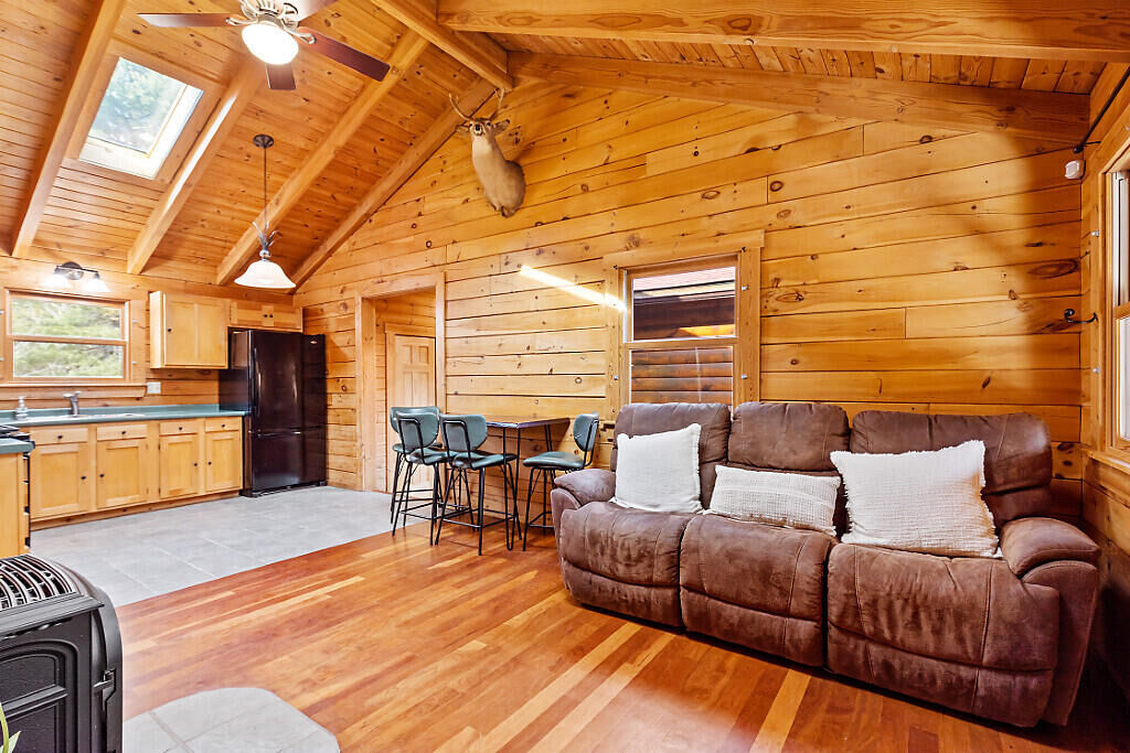 Property Photo:  14 Beech Ridge Road  ME 04342 