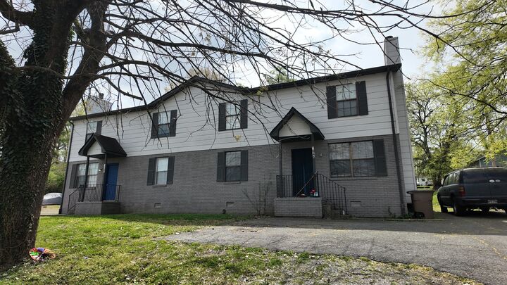 Property Photo:  208A E Palestine Ave  TN 37115 
