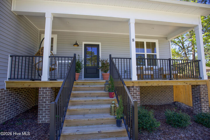 Property Photo:  8 Raintree Court  NC 28374 