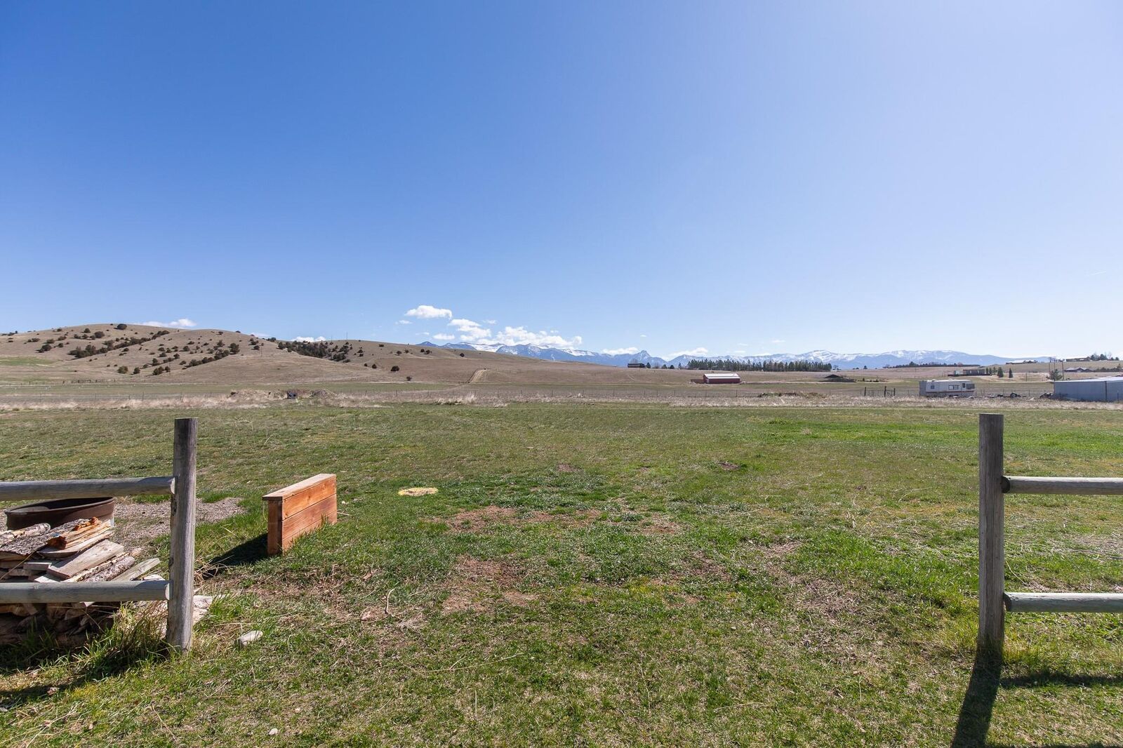 Property Photo:  9150 Dry Creek Road  MT 59714 