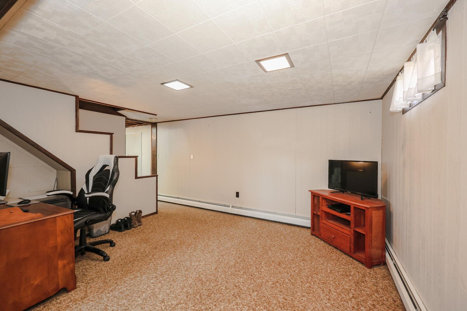 Property Photo:  9 Avery Road  NH 03053 