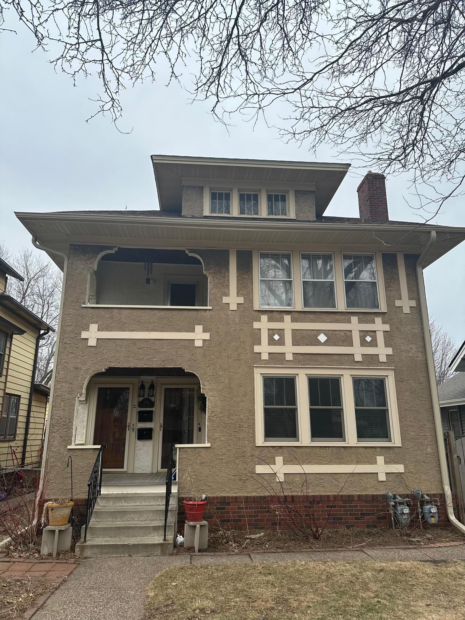 Property Photo: 1254 Thomas Avenue MN 55104