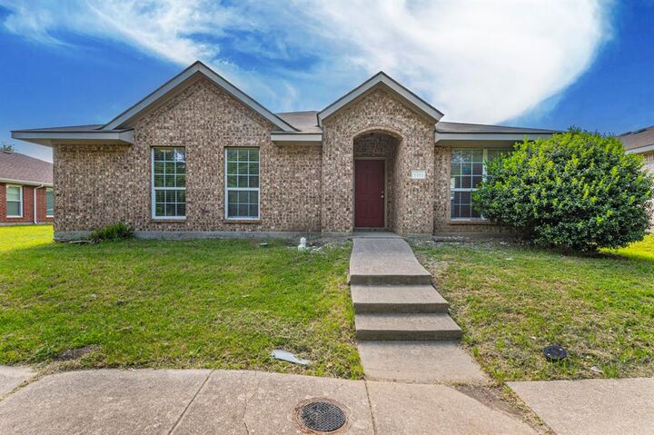 Property Photo: 1311 Chapman Drive TX 75134