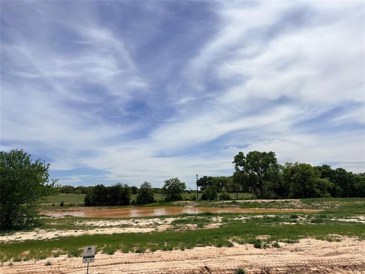 Property Photo: 160 Daggett Drive TX 76234