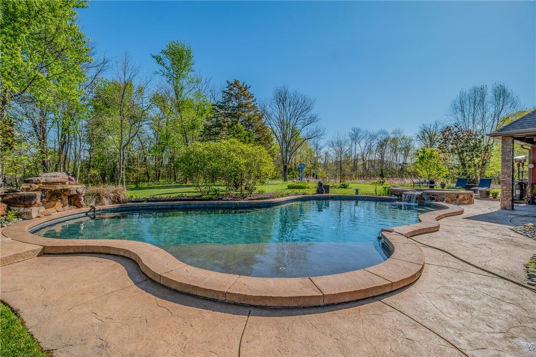 Property Photo: 1801 SW Palmer Creek AR 72713