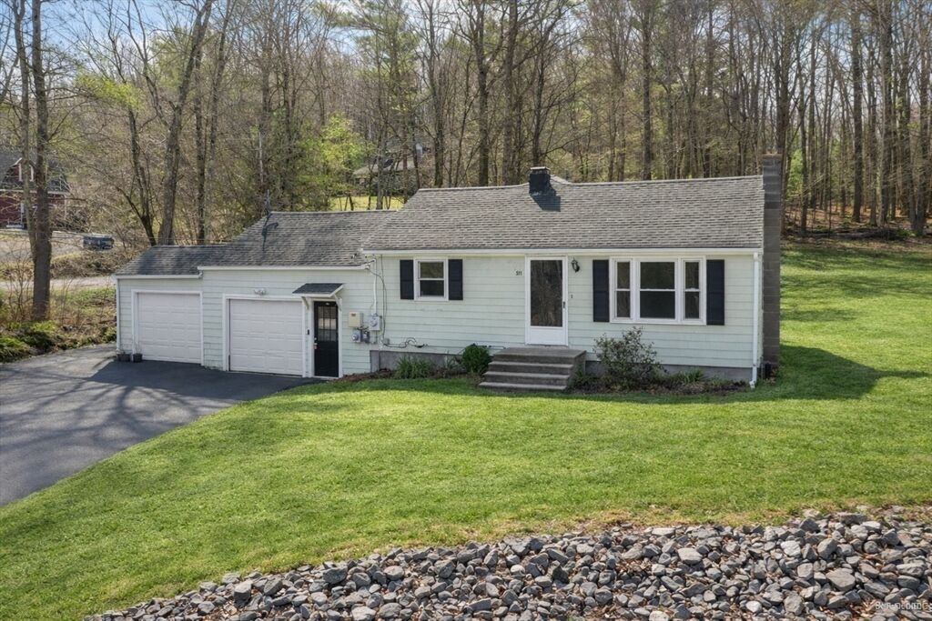 Property Photo:  511 E County Rd  MA 01543 