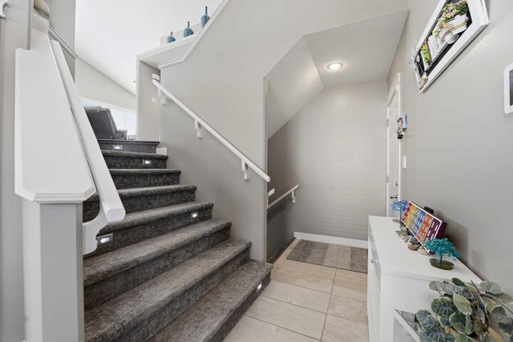 Property Photo:  156 Kershaw Close  AB T4P 0H4 