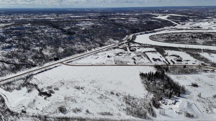 Property Photo:  3136 Draper Road  AB T9H 0B6 