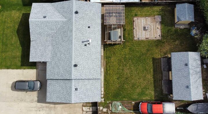 Property Photo: 805 8 Street AB T0H 1P0