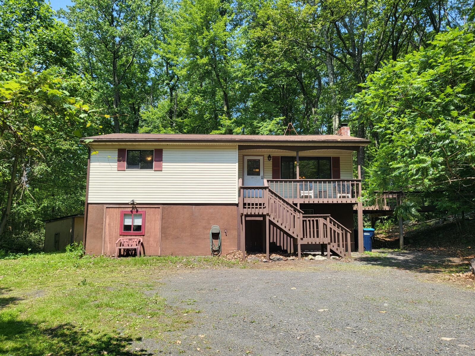 Property Photo:  2153 Gravel Road  PA 18325 