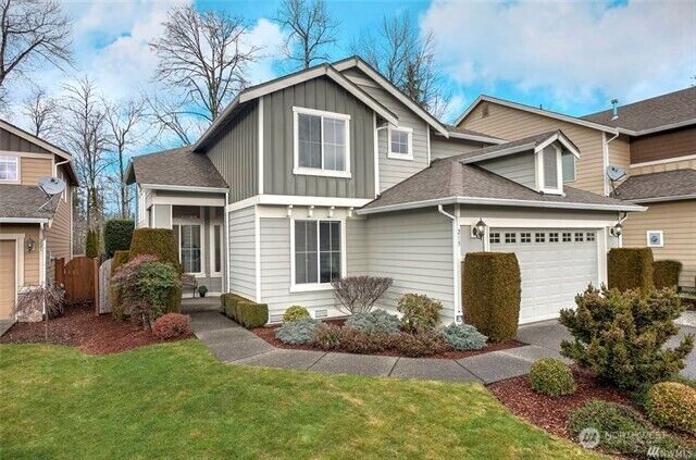 Property Photo: 215 Orcas Place SE WA 98059