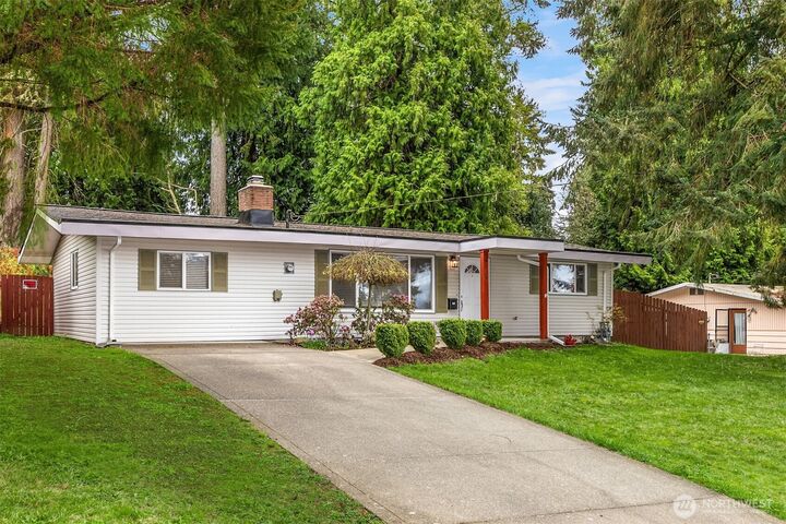 Property Photo:  4114  Bledsoe Avenue  WA 98310 