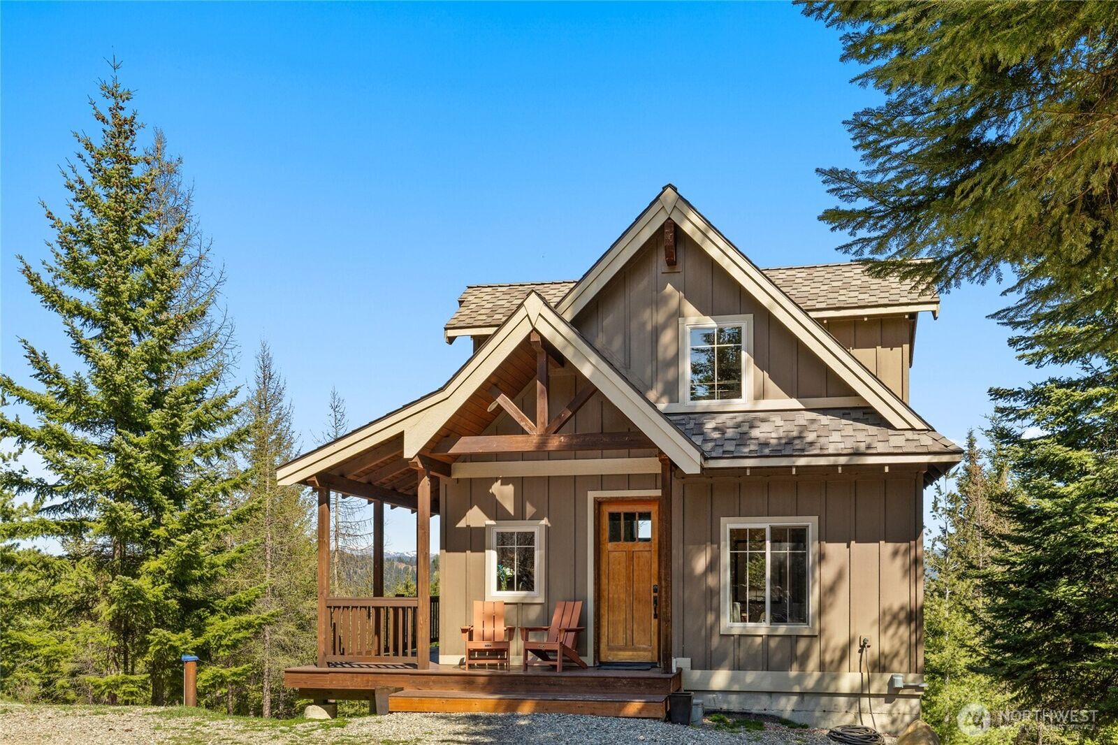 Property Photo:  2262  Stone Ridge Drive  WA 98922 