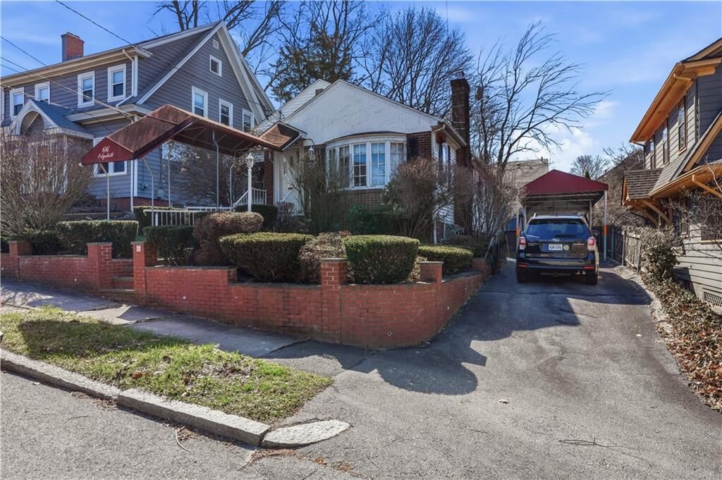 Property Photo:  66 Edgehill Road  RI 02906 