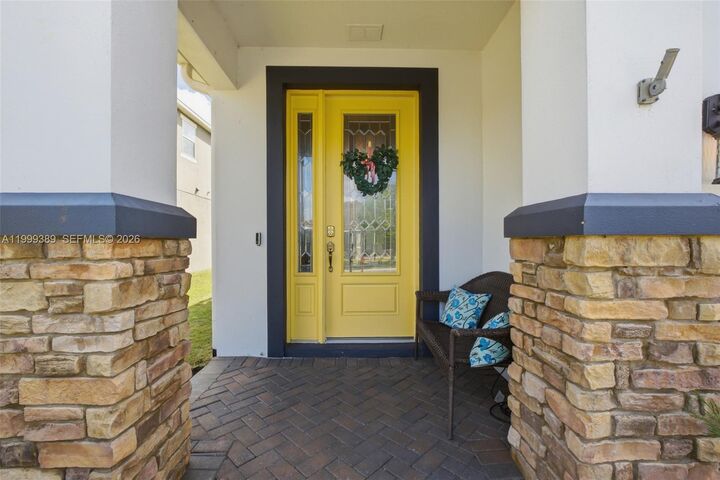 Property Photo:  8803 Sidley Ln  FL 32832 