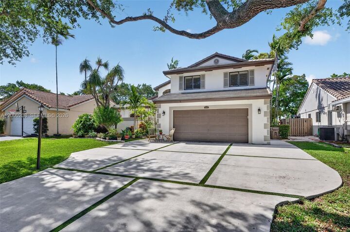 Property Photo:  15620 Gauntlet Hall Mnr  FL 33331 