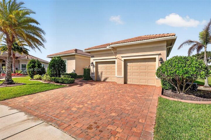 Property Photo: 20000 SW Morolo Way FL 34986