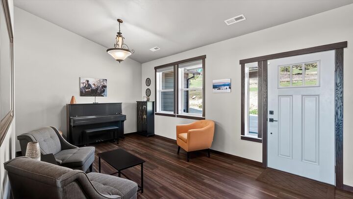 Property Photo:  6528 E Robin Ln  WA 99003 