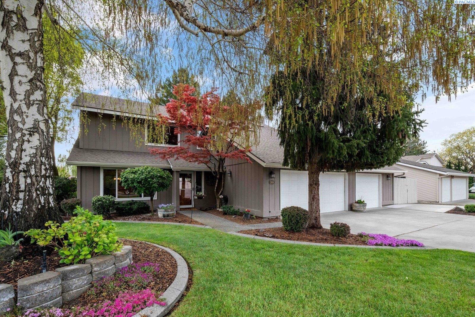 Property Photo:  2466 Montgomery  WA 99354 