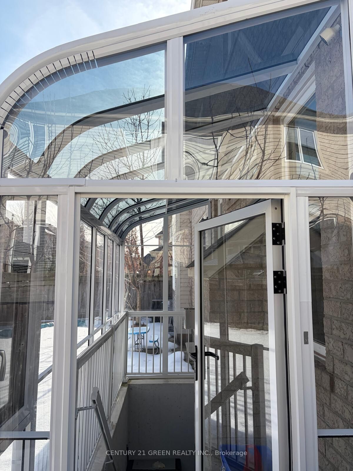 Property Photo: 808 Reece Court Bsmt ON L9T 0M9