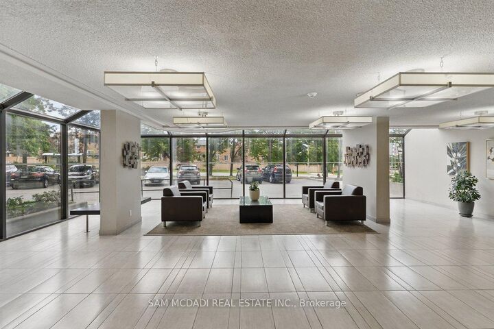 Property Photo: 200 Robert Speck Parkway 1203 ON L4Z 1S3