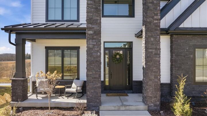 Property Photo:  115 Amaryllis Ln  PA 15005 