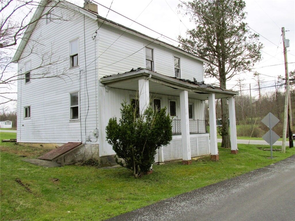 Property Photo:  376 Penn Avenue  PA 15631 