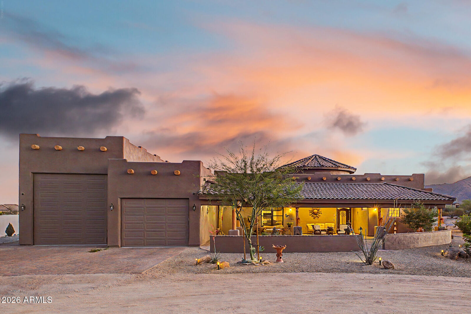 Property Photo:  19211 W Seldon Lane  AZ 85355 