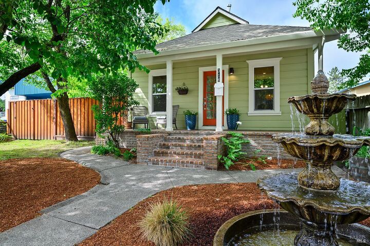 Property Photo:  316 318 Petaluma Avenue  CA 95472 