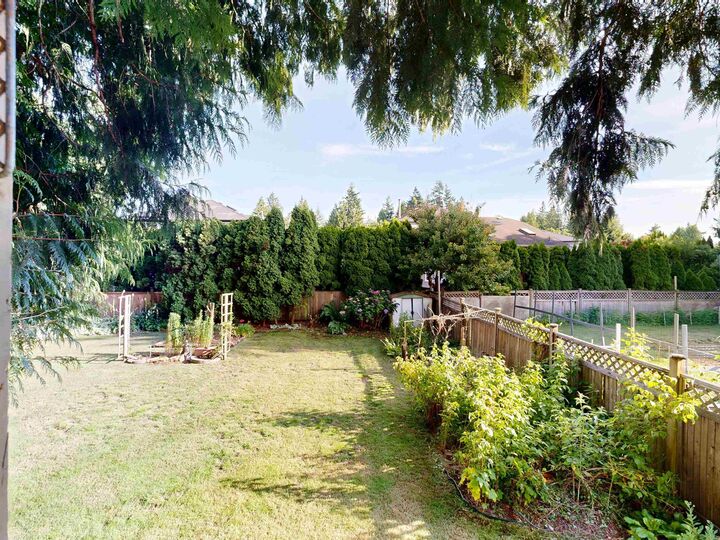 Property Photo: 11546 71A Avenue BC V4E 2E3
