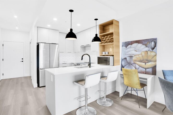 Property Photo: 10778 138 Street 611 BC V3T 4K8