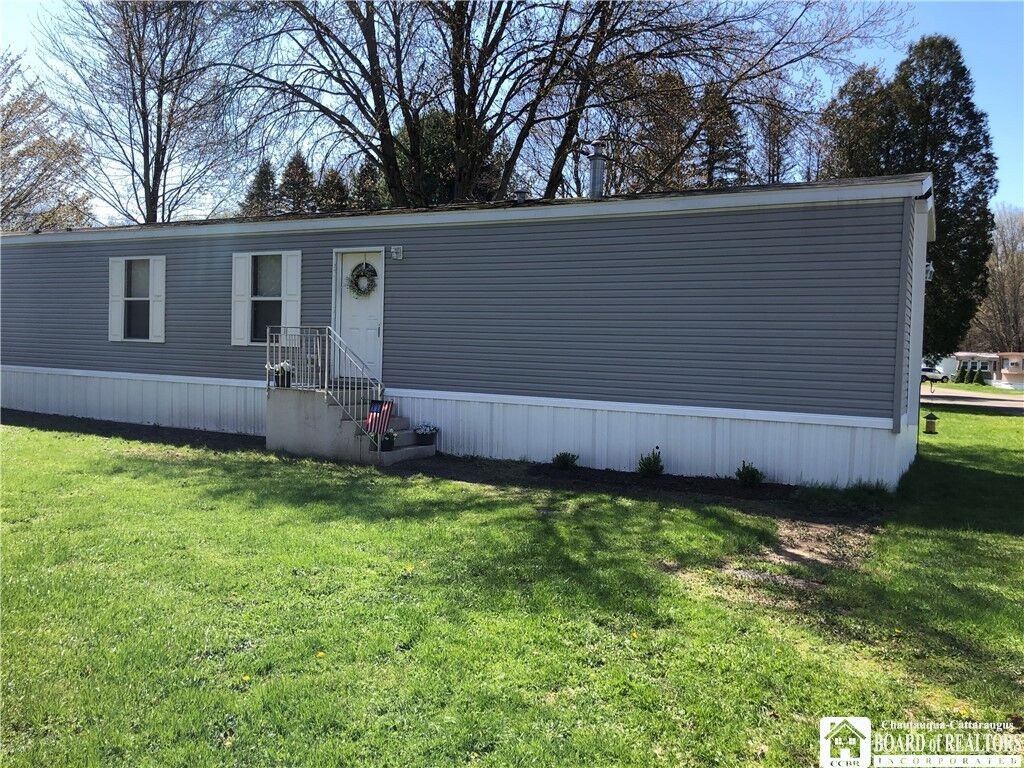 Property Photo:  37 Brookside Estates Drive  NY 14701 