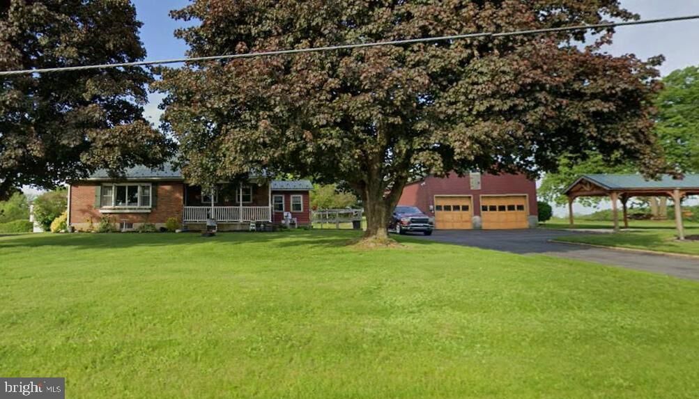Property Photo:  7106 Bernville Road  PA 19506 